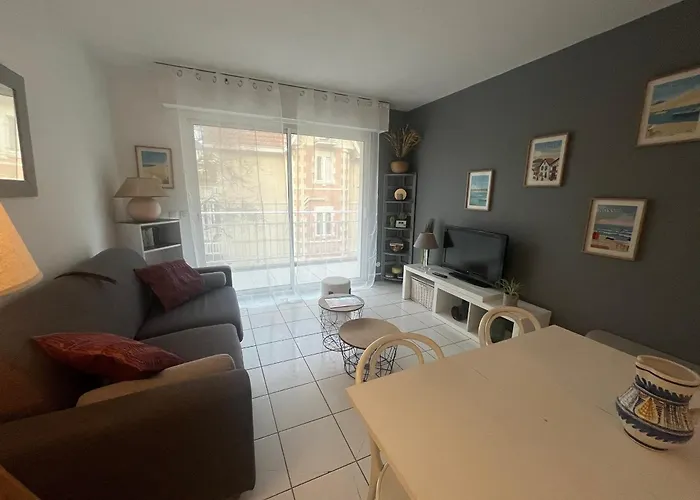 Jolie T2 A - Parking, Wifi, Proche - Fr-1-374-3 Lägenhet *